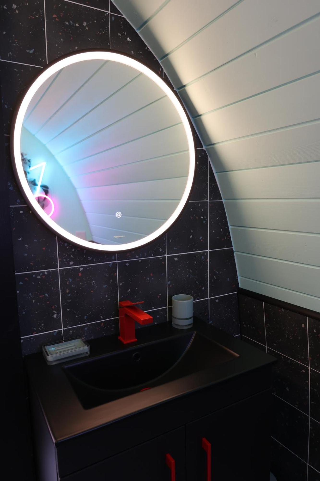Ammonite Glamping Pod & Hot Tub Appartement Hungerton Buitenkant foto